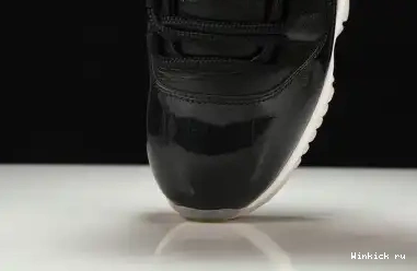 Retro 11 Low Jordan 0618